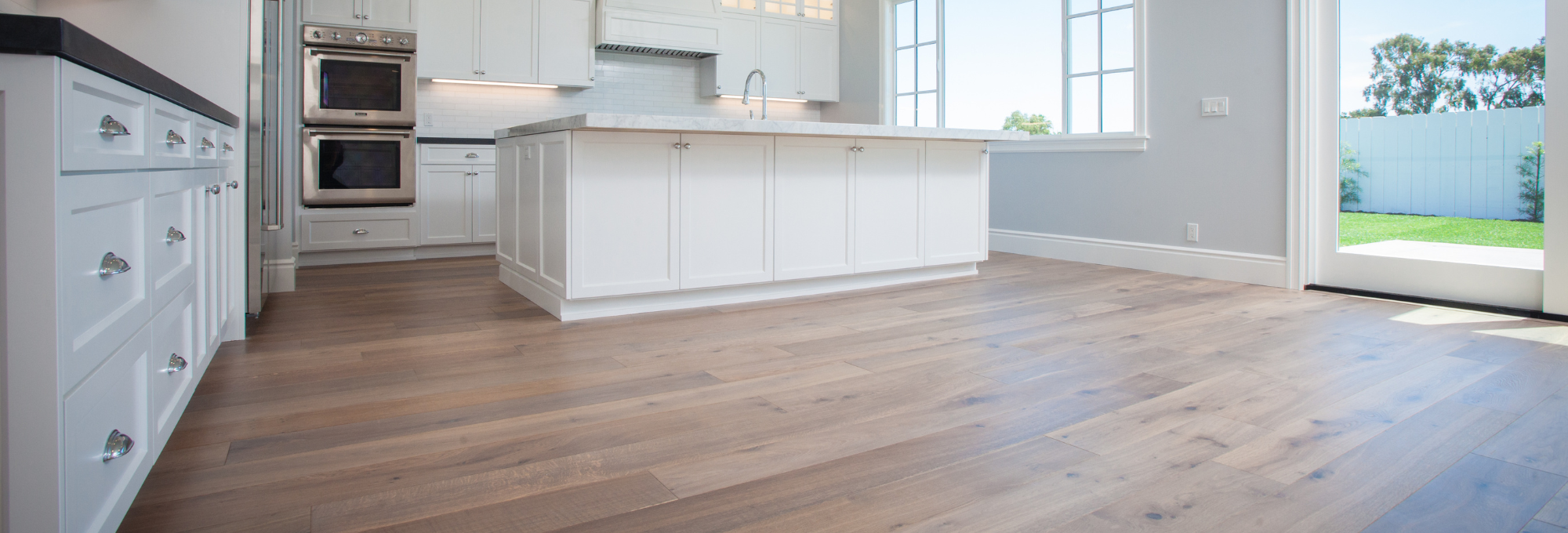 Hardwood flooring in a new home by Solana Flooring