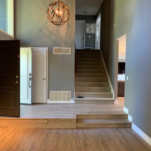 Solana Flooring offers LVP and Carpet floors