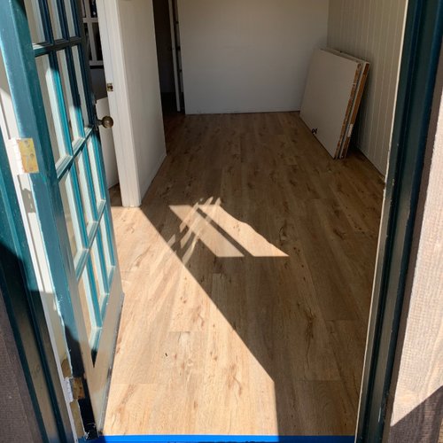 Vinyl floor installation in Solana Beach, CA