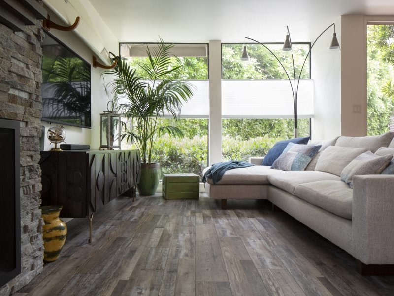 Solana Beach home with new vinyl flooring installed by Solana Flooring